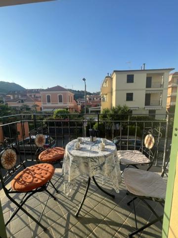 Residenza Marina Apartment ริวาลิกูเร ภายนอก รูปภาพ