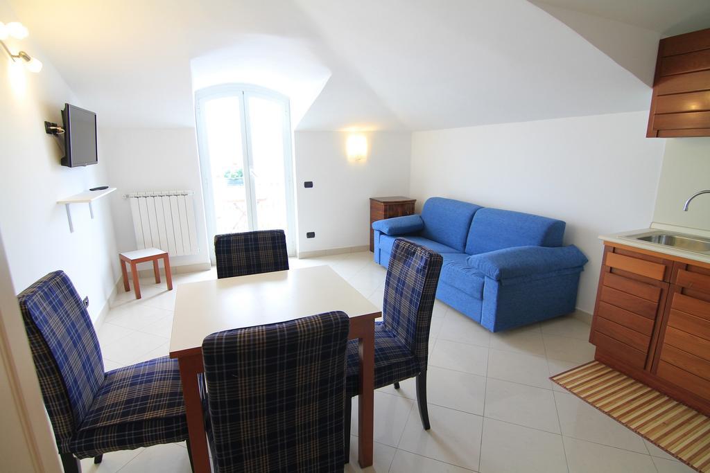 Residenza Marina Apartment ริวาลิกูเร ห้อง รูปภาพ